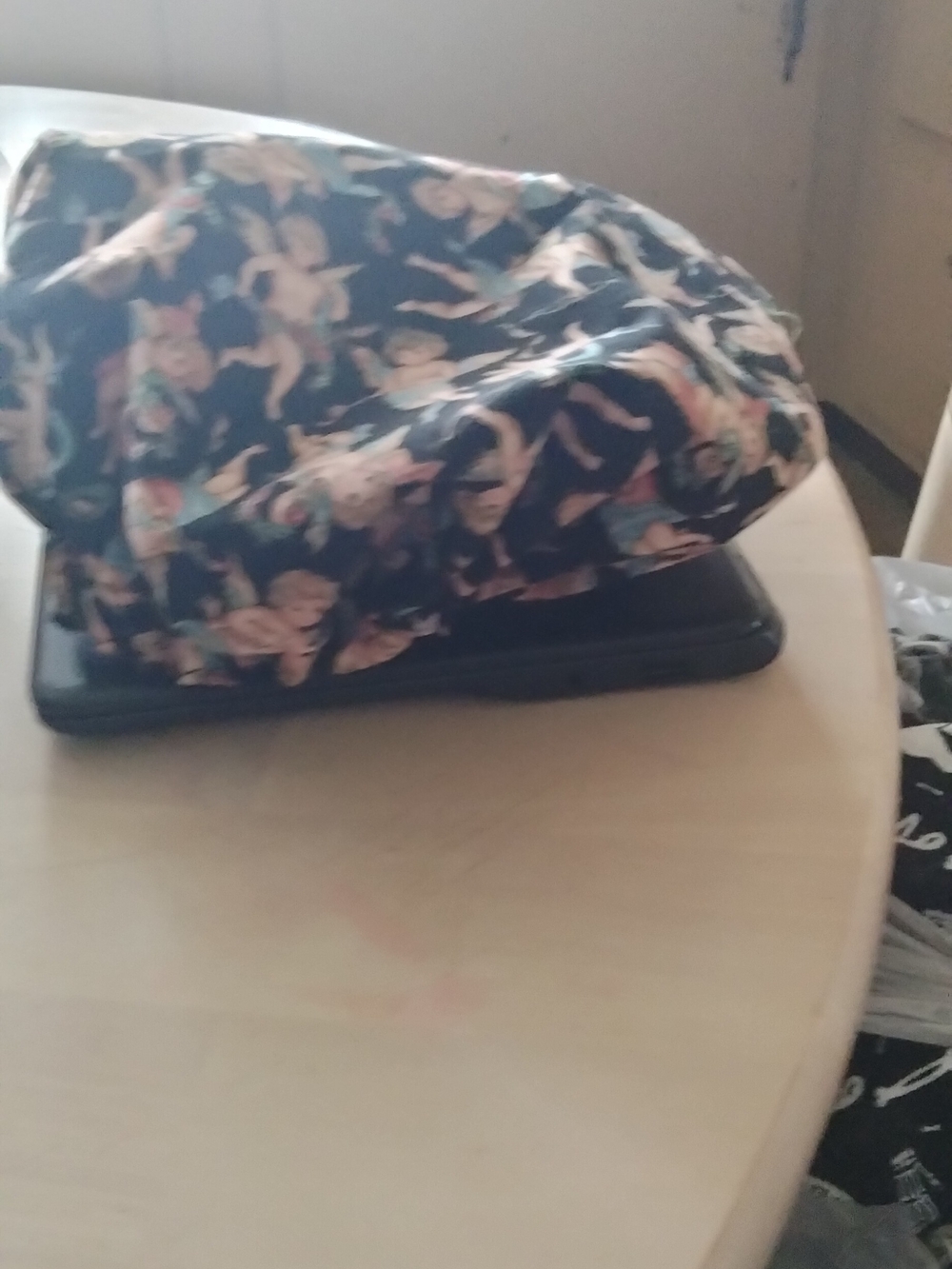 Cherub Print Black Sleep Bonnet with Pastel Accents - Picture 3 of 4